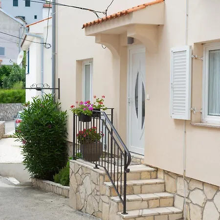 Dume * Vrbnik (Primorje-Gorski Kotar)