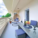 Apartment Dume